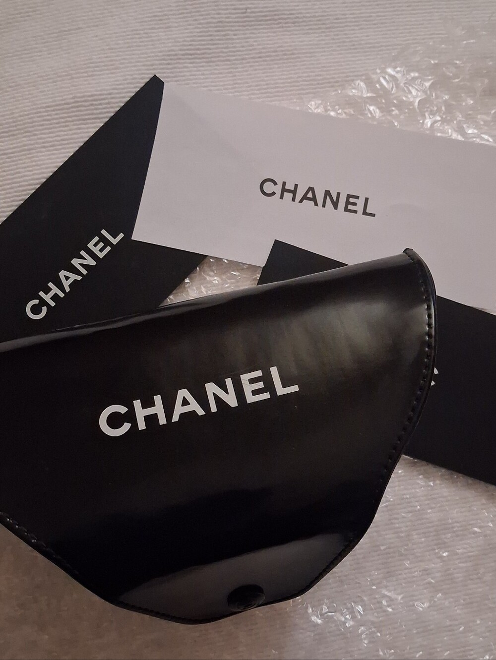 Black Glossy Logo Sunglasses Pouch